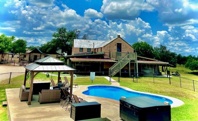 Country Inn Cottages Fredericksburg Extérieur photo
